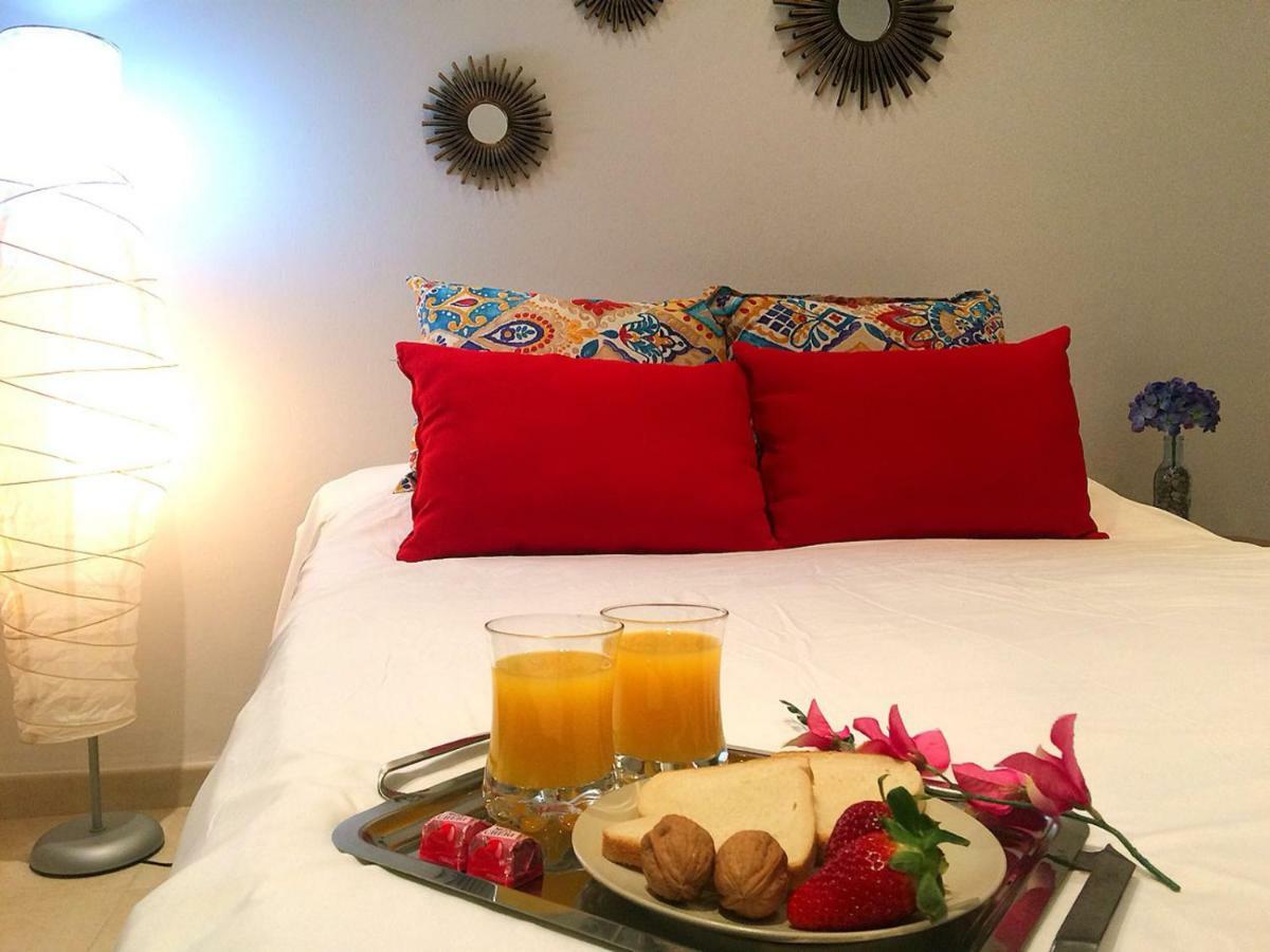 Apartamento Mon Cheri Malaga Ngoại thất bức ảnh