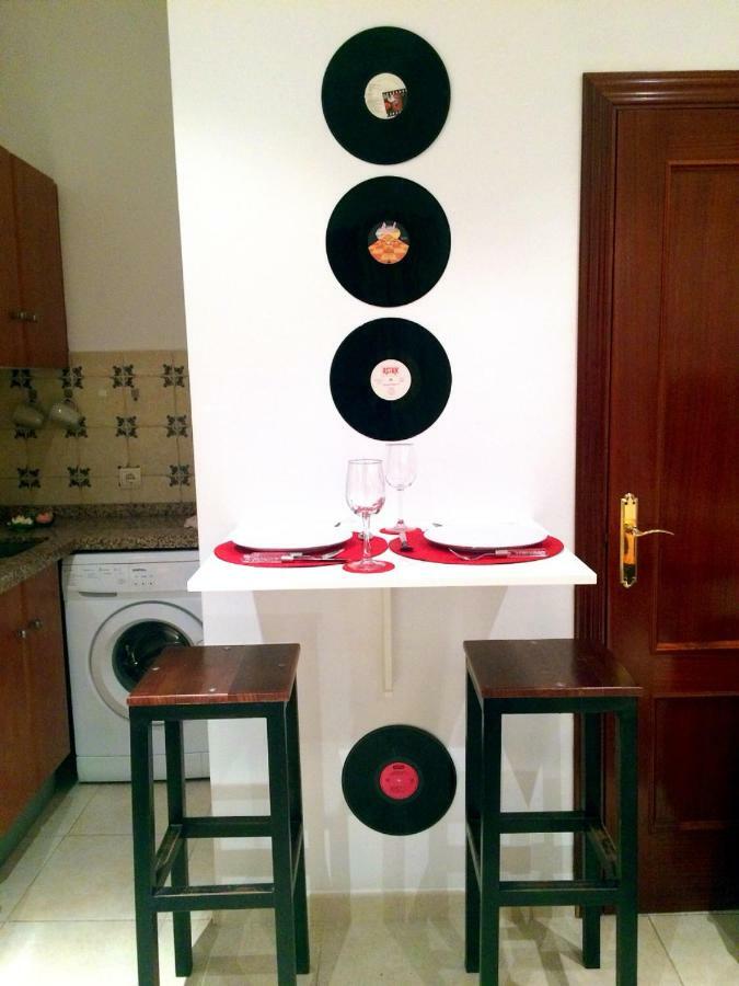 Apartamento Mon Cheri Malaga Ngoại thất bức ảnh